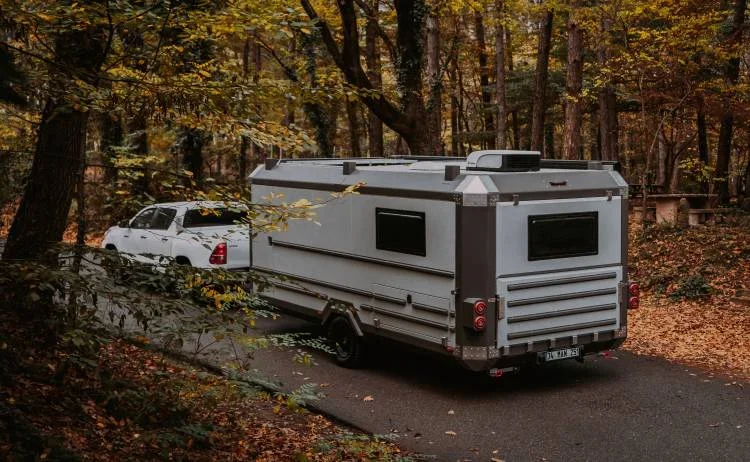 Türkiye’de Karavan Ehliyeti Almak İsteyenlerin Tercihi: Gerçek Sürücü Kursu