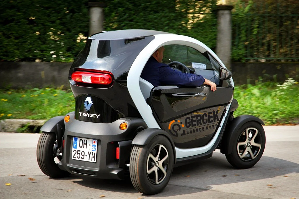 Kadıköy 16 Yaş Ehliyet | B1 Ehliyeti Nasıl Alınır 2026